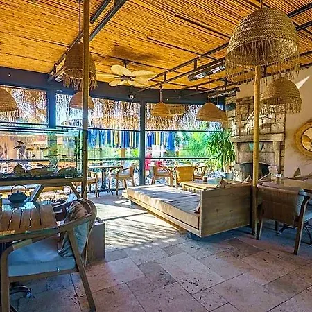 Alacati Aura 3*