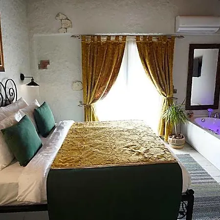 Alacati Aura Otel