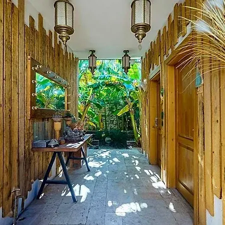Alacati Aura Otel Ciftlikkoyu