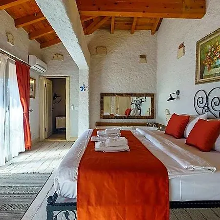 Alacati Aura