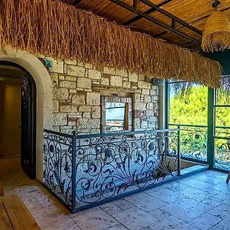 Alacati Aura Otel