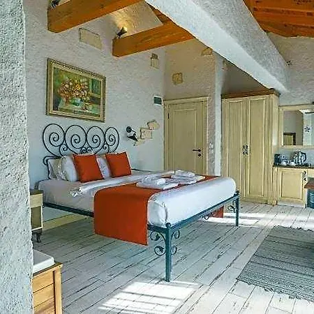 Otel Alacati Aura